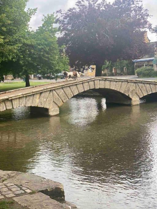 Beautiful Cotswold Couples Retreat Villa Bourton-on-the-Water Kültér fotó